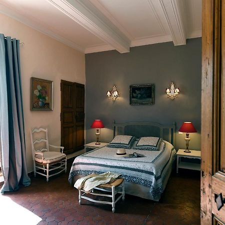 Les Chambres Du Vieux Bistrot Cabrières-dʼAvignon Exteriör bild