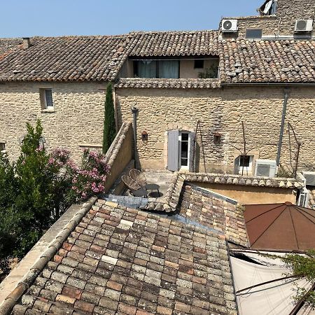 Les Chambres Du Vieux Bistrot Cabrières-dʼAvignon Exteriör bild