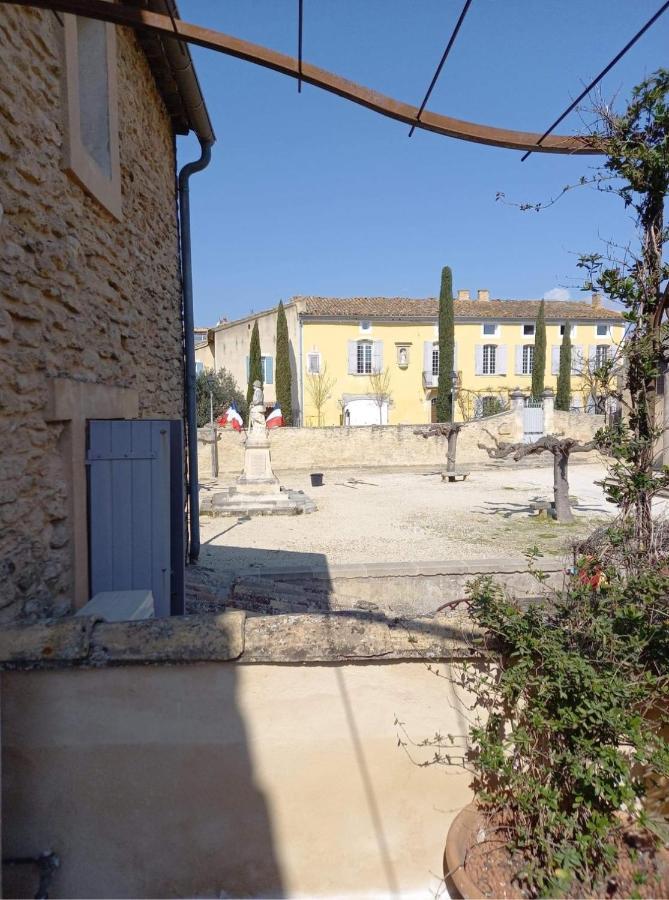 Les Chambres Du Vieux Bistrot Cabrières-dʼAvignon Exteriör bild