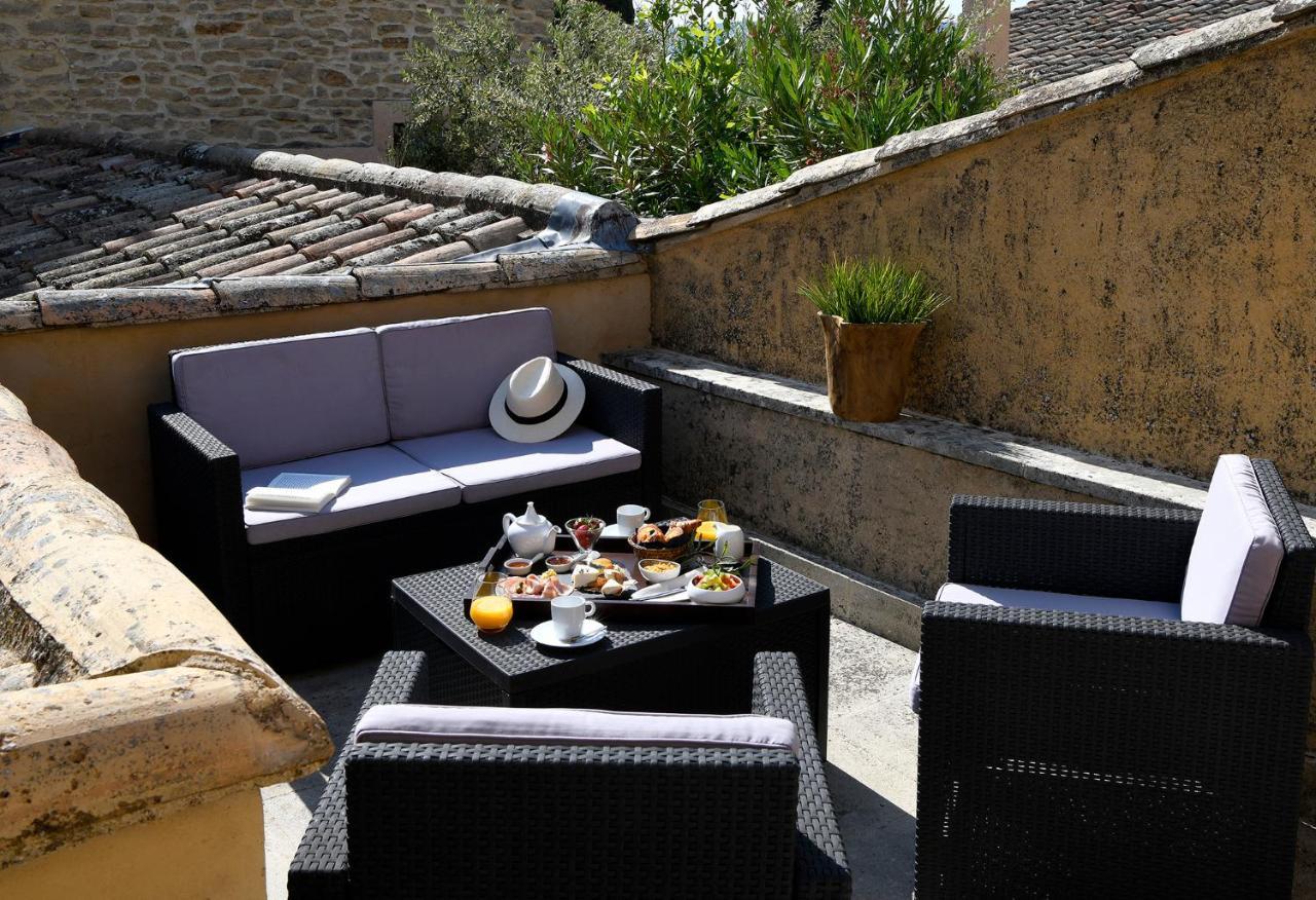 Les Chambres Du Vieux Bistrot Cabrières-dʼAvignon Exteriör bild