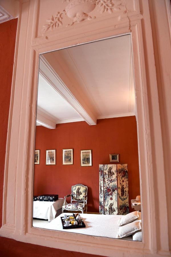 Les Chambres Du Vieux Bistrot Cabrières-dʼAvignon Exteriör bild